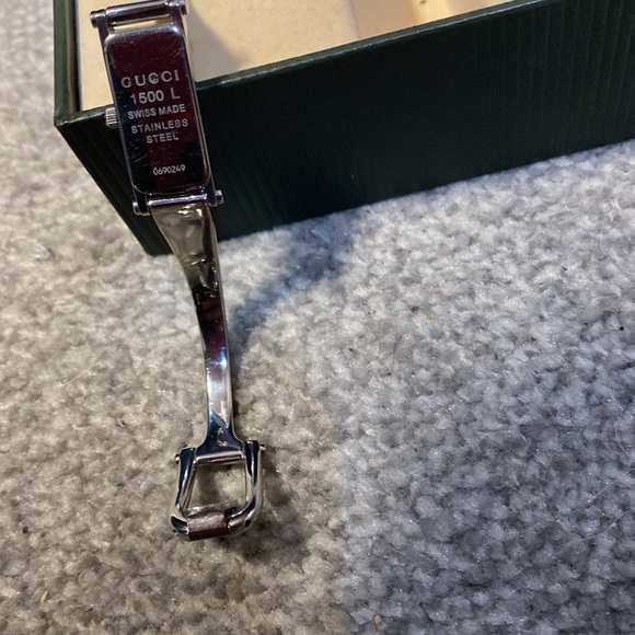 Gucci 1500-L watch - Picture 5 of 5